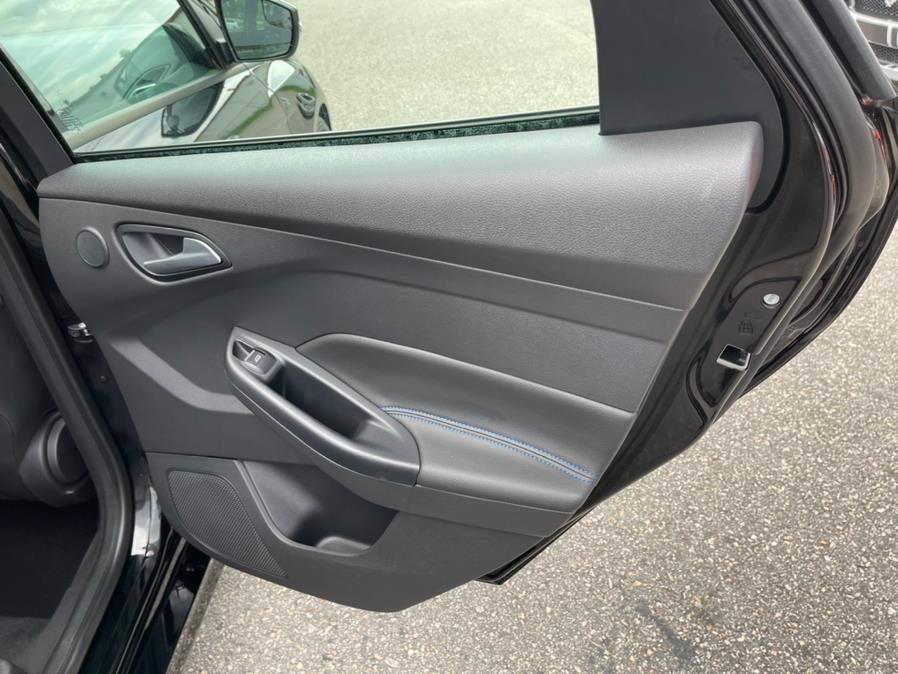Used Ford Focus RS Hatch 2017 | Mike And Tony Auto Sales, Inc. South Windsor, Connecticut Used Ford Focus RS Hatch 2017 | Mike And Tony Auto Sales, Inc. South Windsor, Connecticut