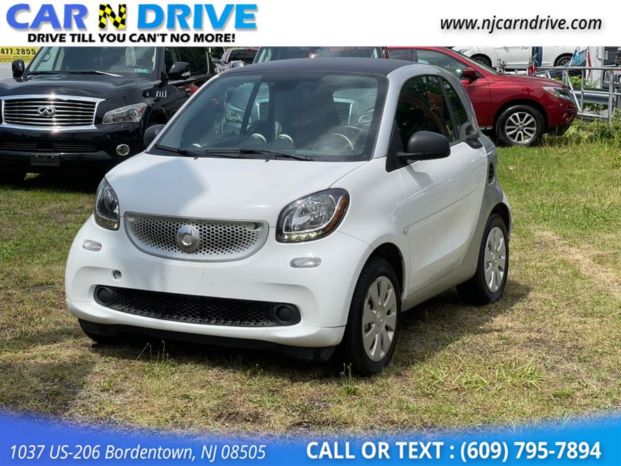 Used Smart Fortwo passion coupe 2016 | Car N Drive. Burlington, New Jersey