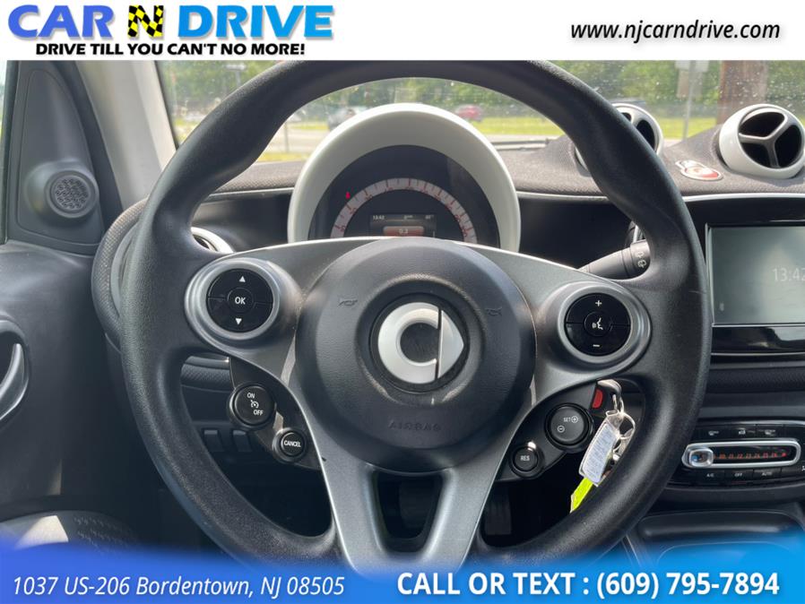 Used Smart Fortwo passion coupe 2016 | Car N Drive. Bordentown, New Jersey Used Smart Fortwo passion coupe 2016 | Car N Drive. Bordentown, New Jersey