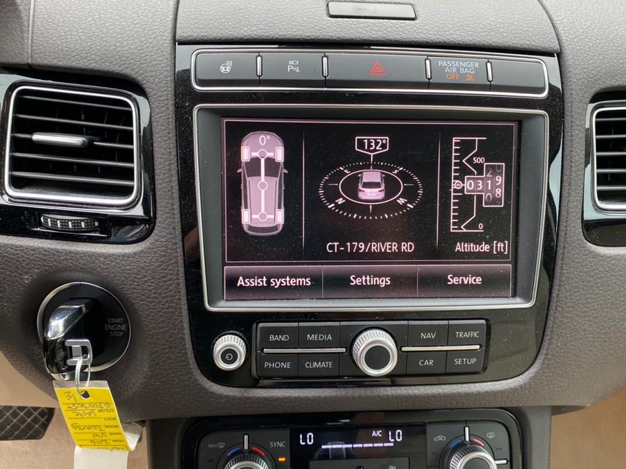 Used Volkswagen Touareg 4dr V6 Sport w/Technology 2016 | Lava Motors 2 Inc. Canton, Connecticut Used Volkswagen Touareg 4dr V6 Sport w/Technology 2016 | Lava Motors 2 Inc. Canton, Connecticut