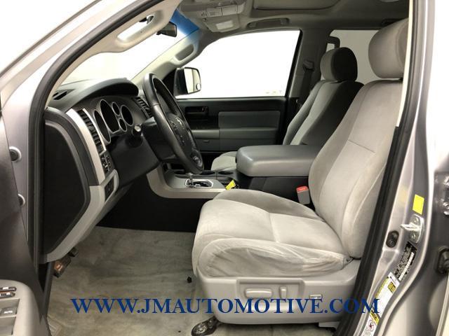 Used Toyota Sequoia 4WD LV8 6-Spd AT SR5 2010 | J&M Automotive Sls&Svc LLC. Naugatuck, Connecticut Used Toyota Sequoia 4WD LV8 6-Spd AT SR5 2010 | J&M Automotive Sls&Svc LLC. Naugatuck, Connecticut