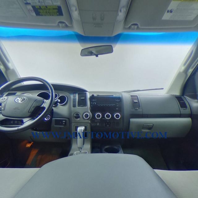 Used Toyota Sequoia 4WD LV8 6-Spd AT SR5 2010 | J&M Automotive Sls&Svc LLC. Naugatuck, Connecticut Used Toyota Sequoia 4WD LV8 6-Spd AT SR5 2010 | J&M Automotive Sls&Svc LLC. Naugatuck, Connecticut