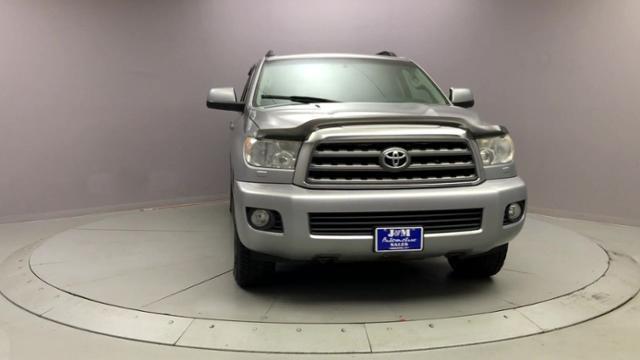 Used Toyota Sequoia 4WD LV8 6-Spd AT SR5 2010 | J&M Automotive Sls&Svc LLC. Naugatuck, Connecticut Used Toyota Sequoia 4WD LV8 6-Spd AT SR5 2010 | J&M Automotive Sls&Svc LLC. Naugatuck, Connecticut