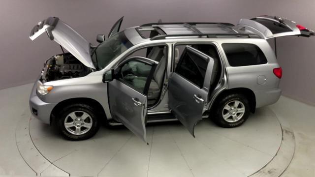 Used Toyota Sequoia 4WD LV8 6-Spd AT SR5 2010 | J&M Automotive Sls&Svc LLC. Naugatuck, Connecticut Used Toyota Sequoia 4WD LV8 6-Spd AT SR5 2010 | J&M Automotive Sls&Svc LLC. Naugatuck, Connecticut