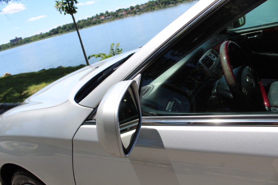 2005 Lexus ES 330 4dr Sdn, available for sale in Great Neck, New York | Great Neck Car Buyers & Sellers. Great Neck, New York 2005 Lexus ES 330 4dr Sdn, available for sale in Great Neck, New York | Great Neck Car Buyers & Sellers. Great Neck, New York