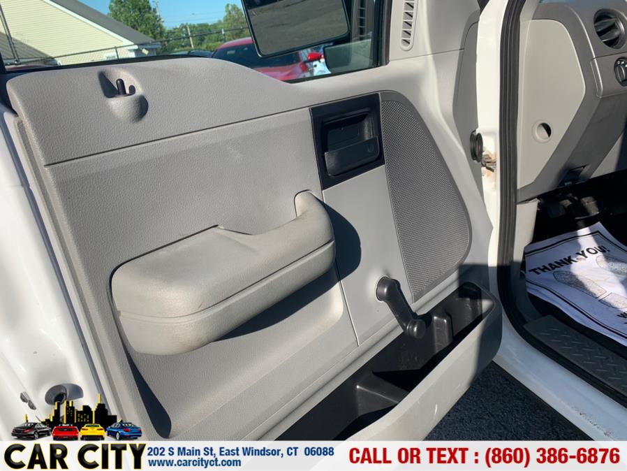 Used Ford F-150 2WD Reg Cab 126" XL 2007 | Car City LLC. East Windsor, Connecticut Used Ford F-150 2WD Reg Cab 126" XL 2007 | Car City LLC. East Windsor, Connecticut