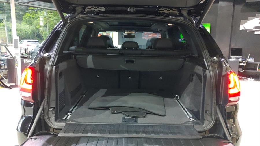 Used BMW X5 xDrive35i Sports Activity Vehicle 2018 | Dream Car Gallery. Woodbury, New York Used BMW X5 xDrive35i Sports Activity Vehicle 2018 | Dream Car Gallery. Woodbury, New York
