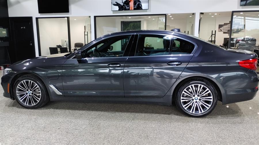 Used BMW 5 Series 530e xDrive iPerformance Plug-In Hybrid 2018 | Dream Car Gallery. Woodbury, New York Used BMW 5 Series 530e xDrive iPerformance Plug-In Hybrid 2018 | Dream Car Gallery. Woodbury, New York