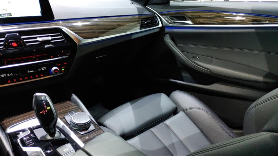 Used BMW 5 Series 530e xDrive iPerformance Plug-In Hybrid 2018 | Dream Car Gallery. Woodbury, New York Used BMW 5 Series 530e xDrive iPerformance Plug-In Hybrid 2018 | Dream Car Gallery. Woodbury, New York