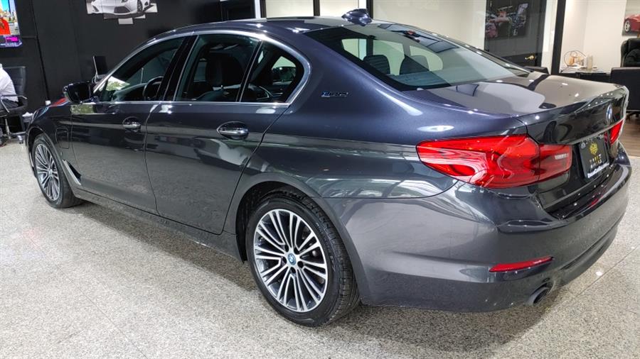 Used BMW 5 Series 530e xDrive iPerformance Plug-In Hybrid 2018 | Dream Car Gallery. Woodbury, New York Used BMW 5 Series 530e xDrive iPerformance Plug-In Hybrid 2018 | Dream Car Gallery. Woodbury, New York