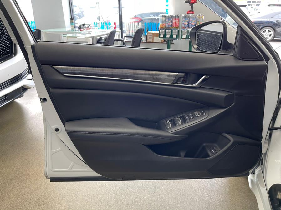 2019 Honda Accord Sedan Sport 2.0T Manual, available for sale in Inwood, New York | 5 Towns Drive. Inwood, New York 2019 Honda Accord Sedan Sport 2.0T Manual, available for sale in Inwood, New York | 5 Towns Drive. Inwood, New York