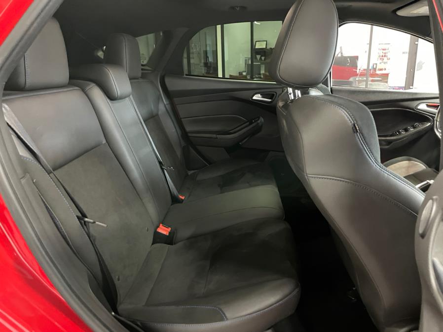 Used Ford Focus RS RS Hatch 2018 | Jamaica 26 Motors. Hollis, New York Used Ford Focus RS RS Hatch 2018 | Jamaica 26 Motors. Hollis, New York
