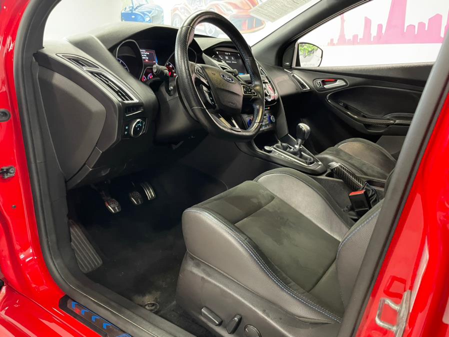 Used Ford Focus RS RS Hatch 2018 | Jamaica 26 Motors. Hollis, New York Used Ford Focus RS RS Hatch 2018 | Jamaica 26 Motors. Hollis, New York