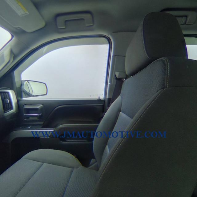 2017 Chevrolet Silverado 1500 4WD Double Cab 143.5 LT w/2LT, available for sale in Naugatuck, Connecticut | J&M Automotive Sls&Svc LLC. Naugatuck, Connecticut 2017 Chevrolet Silverado 1500 4WD Double Cab 143.5 LT w/2LT, available for sale in Naugatuck, Connecticut | J&M Automotive Sls&Svc LLC. Naugatuck, Connecticut
