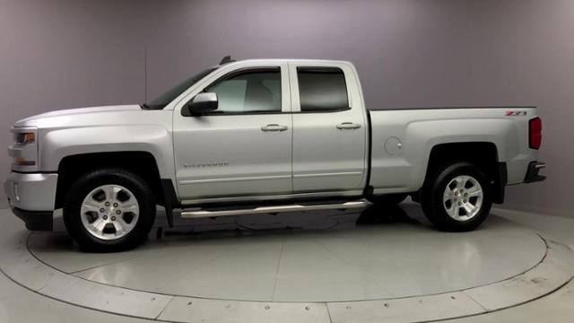 2017 Chevrolet Silverado 1500 4WD Double Cab 143.5 LT w/2LT, available for sale in Naugatuck, Connecticut | J&M Automotive Sls&Svc LLC. Naugatuck, Connecticut 2017 Chevrolet Silverado 1500 4WD Double Cab 143.5 LT w/2LT, available for sale in Naugatuck, Connecticut | J&M Automotive Sls&Svc LLC. Naugatuck, Connecticut