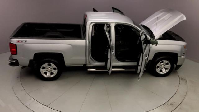 2017 Chevrolet Silverado 1500 4WD Double Cab 143.5 LT w/2LT, available for sale in Naugatuck, Connecticut | J&M Automotive Sls&Svc LLC. Naugatuck, Connecticut 2017 Chevrolet Silverado 1500 4WD Double Cab 143.5 LT w/2LT, available for sale in Naugatuck, Connecticut | J&M Automotive Sls&Svc LLC. Naugatuck, Connecticut