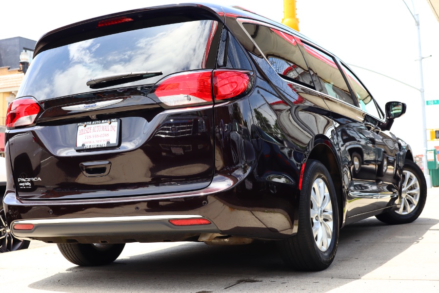 Used Chrysler Pacifica Touring L FWD 2018 | Hillside Auto Mall Inc.. Jamaica, New York Used Chrysler Pacifica Touring L FWD 2018 | Hillside Auto Mall Inc.. Jamaica, New York