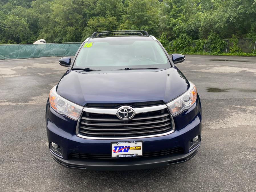Used Toyota Highlander AWD 4dr V6 XLE (Natl) 2016 | Tru Auto Mall. Berlin, Connecticut Used Toyota Highlander AWD 4dr V6 XLE (Natl) 2016 | Tru Auto Mall. Berlin, Connecticut