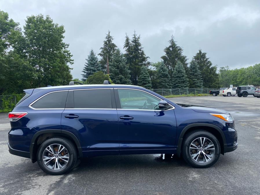 Used Toyota Highlander AWD 4dr V6 XLE (Natl) 2016 | Tru Auto Mall. Berlin, Connecticut Used Toyota Highlander AWD 4dr V6 XLE (Natl) 2016 | Tru Auto Mall. Berlin, Connecticut