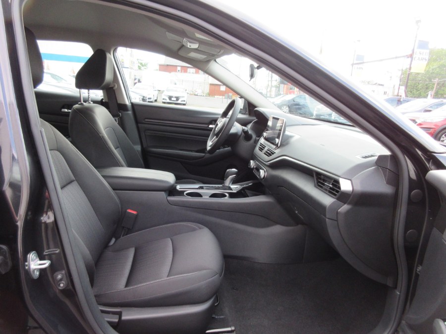 2021 Nissan Altima 2.5 SV Sedan, available for sale in Linden, New Jersey | Route 27 Auto Mall. Linden, New Jersey 2021 Nissan Altima 2.5 SV Sedan, available for sale in Linden, New Jersey | Route 27 Auto Mall. Linden, New Jersey
