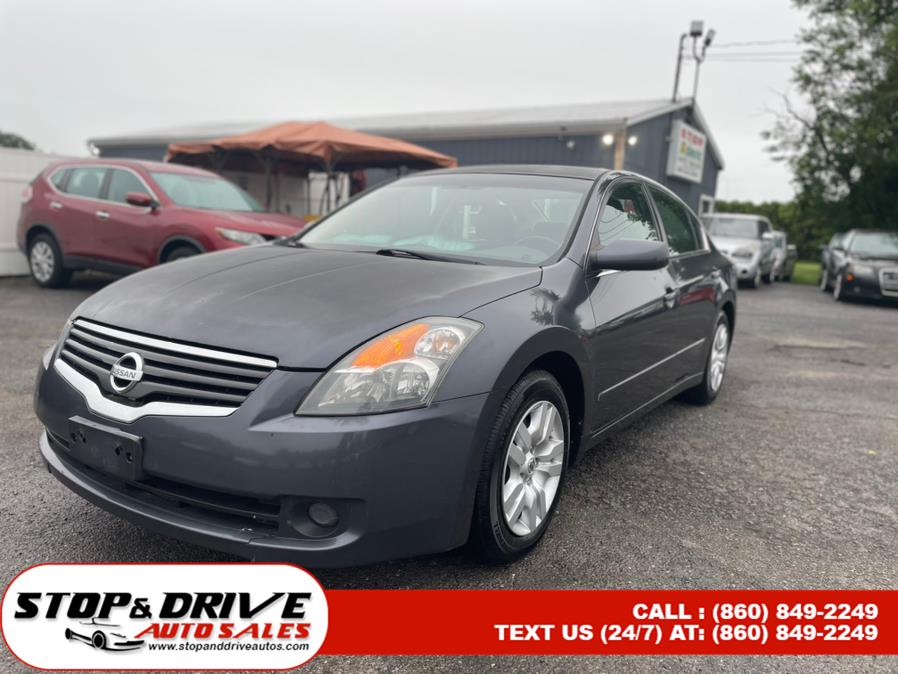 2009 Nissan Altima 4dr Sdn I4 CVT 2.5 SL, available for sale in East Windsor, Connecticut | Stop & Drive Auto Sales. East Windsor, Connecticut