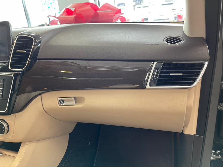 2018 Mercedes-Benz GLE GLE 350 4MATIC SUV, available for sale in Inwood, New York | 5 Towns Drive. Inwood, New York 2018 Mercedes-Benz GLE GLE 350 4MATIC SUV, available for sale in Inwood, New York | 5 Towns Drive. Inwood, New York