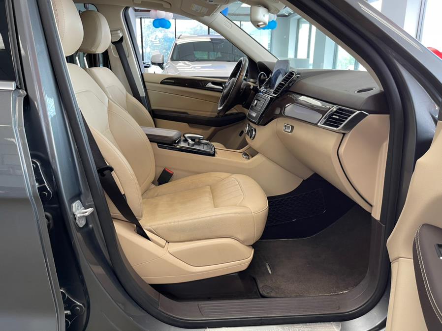 2018 Mercedes-Benz GLE GLE 350 4MATIC SUV, available for sale in Inwood, New York | 5 Towns Drive. Inwood, New York 2018 Mercedes-Benz GLE GLE 350 4MATIC SUV, available for sale in Inwood, New York | 5 Towns Drive. Inwood, New York