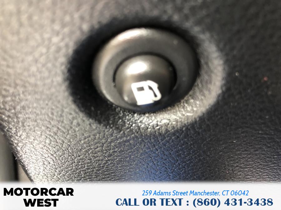 2012 Jeep Grand Cherokee 4WD 4dr Overland, available for sale in Manchester, Connecticut | Motorcar West. Manchester, Connecticut 2012 Jeep Grand Cherokee 4WD 4dr Overland, available for sale in Manchester, Connecticut | Motorcar West. Manchester, Connecticut