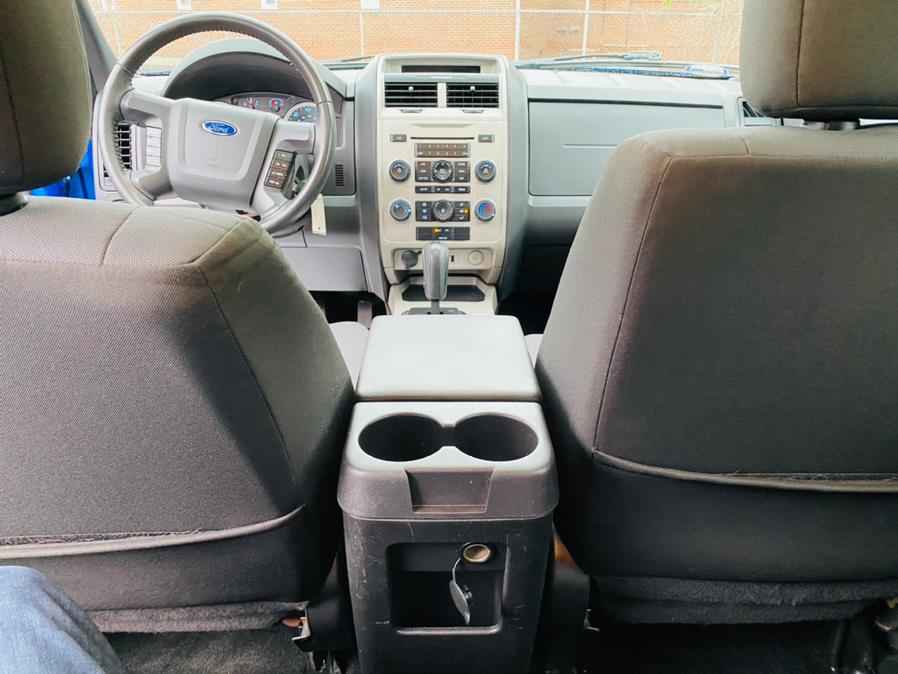 Used Ford Escape 4WD 4dr XLT 2012 | Supreme Automotive. New Britain, Connecticut Used Ford Escape 4WD 4dr XLT 2012 | Supreme Automotive. New Britain, Connecticut