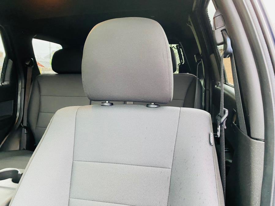 Used Ford Escape 4WD 4dr XLT 2012 | Supreme Automotive. New Britain, Connecticut Used Ford Escape 4WD 4dr XLT 2012 | Supreme Automotive. New Britain, Connecticut