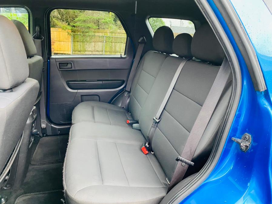 Used Ford Escape 4WD 4dr XLT 2012 | Supreme Automotive. New Britain, Connecticut Used Ford Escape 4WD 4dr XLT 2012 | Supreme Automotive. New Britain, Connecticut
