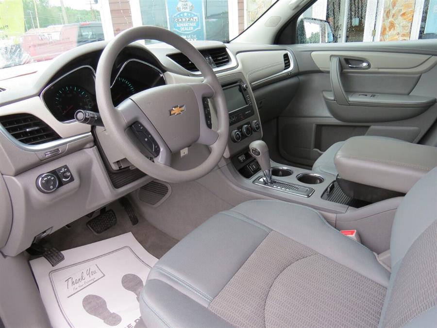 Used Chevrolet Traverse LS AWD 4dr SUV 2017 | Lake City Exports Inc. Auburn, Maine Used Chevrolet Traverse LS AWD 4dr SUV 2017 | Lake City Exports Inc. Auburn, Maine