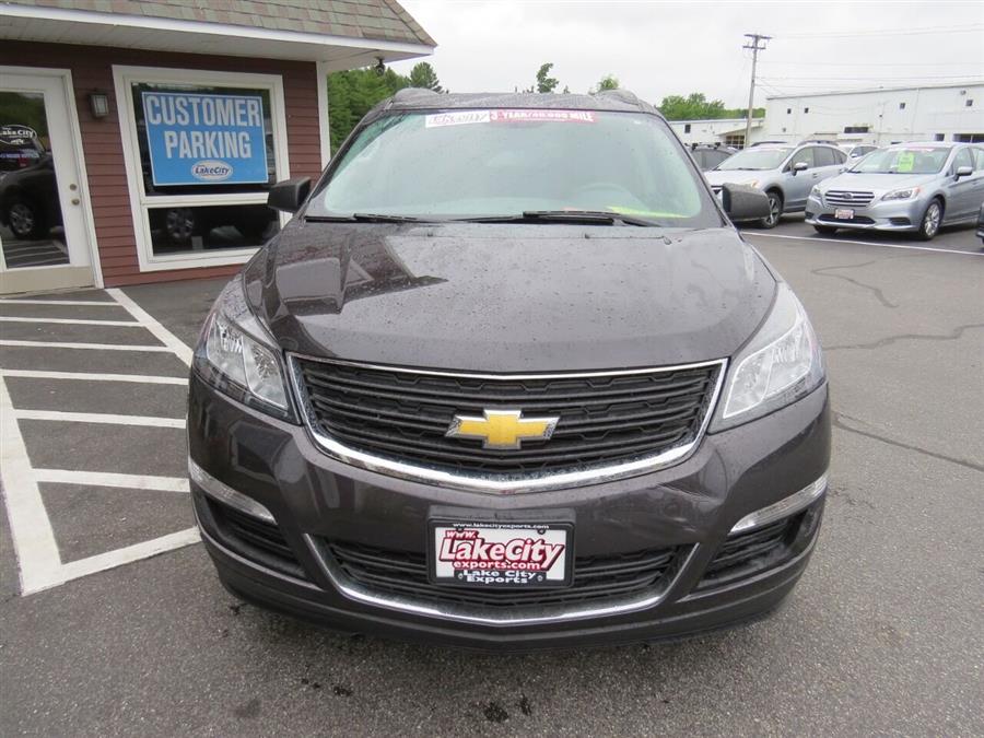 Used Chevrolet Traverse LS AWD 4dr SUV 2017 | Lake City Exports Inc. Auburn, Maine Used Chevrolet Traverse LS AWD 4dr SUV 2017 | Lake City Exports Inc. Auburn, Maine