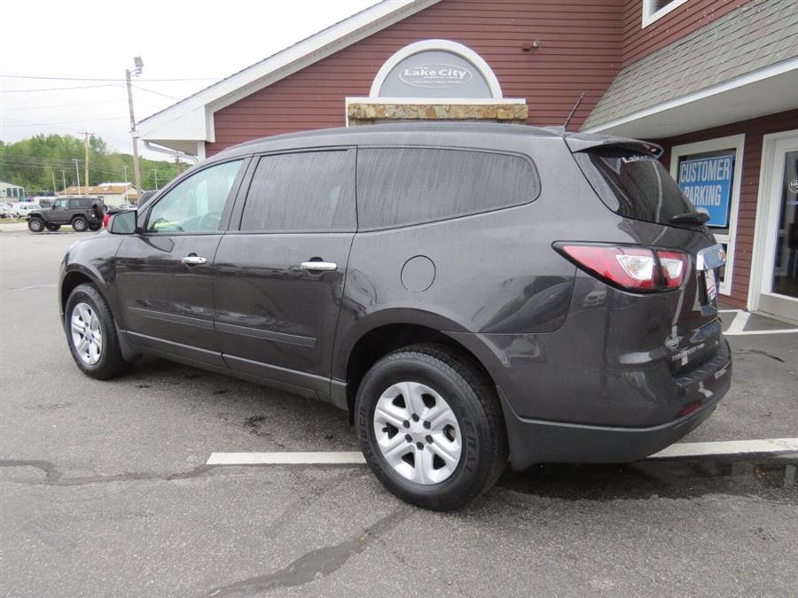 Used Chevrolet Traverse LS AWD 4dr SUV 2017 | Lake City Exports Inc. Auburn, Maine Used Chevrolet Traverse LS AWD 4dr SUV 2017 | Lake City Exports Inc. Auburn, Maine