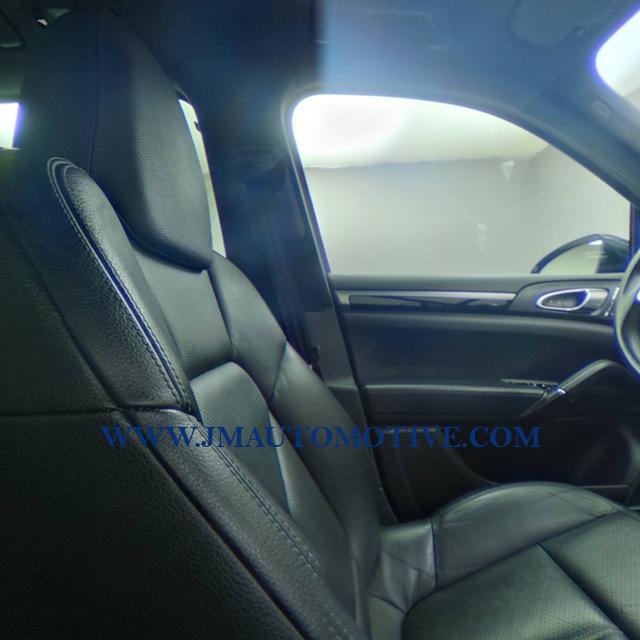 2015 Porsche Cayenne AWD 4dr S, available for sale in Naugatuck, Connecticut | J&M Automotive Sls&Svc LLC. Naugatuck, Connecticut 2015 Porsche Cayenne AWD 4dr S, available for sale in Naugatuck, Connecticut | J&M Automotive Sls&Svc LLC. Naugatuck, Connecticut