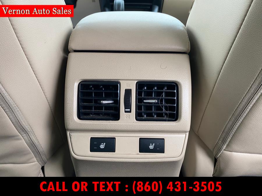 2015 Subaru Outback 4dr Wgn 2.5i Limited PZEV, available for sale in Manchester, Connecticut | Vernon Auto Sale & Service. Manchester, Connecticut 2015 Subaru Outback 4dr Wgn 2.5i Limited PZEV, available for sale in Manchester, Connecticut | Vernon Auto Sale & Service. Manchester, Connecticut