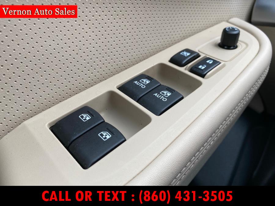 2015 Subaru Outback 4dr Wgn 2.5i Limited PZEV, available for sale in Manchester, Connecticut | Vernon Auto Sale & Service. Manchester, Connecticut 2015 Subaru Outback 4dr Wgn 2.5i Limited PZEV, available for sale in Manchester, Connecticut | Vernon Auto Sale & Service. Manchester, Connecticut