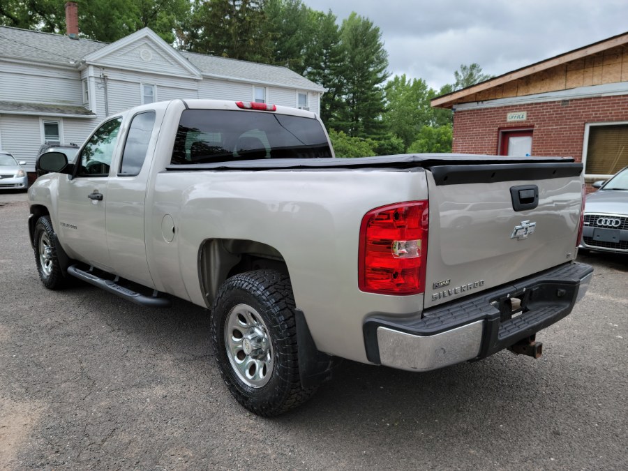 Used Chevrolet Silverado 1500 4WD Ext Cab 143.5" LT w/1LT 2007 | Toro Auto. East Windsor, Connecticut Used Chevrolet Silverado 1500 4WD Ext Cab 143.5" LT w/1LT 2007 | Toro Auto. East Windsor, Connecticut