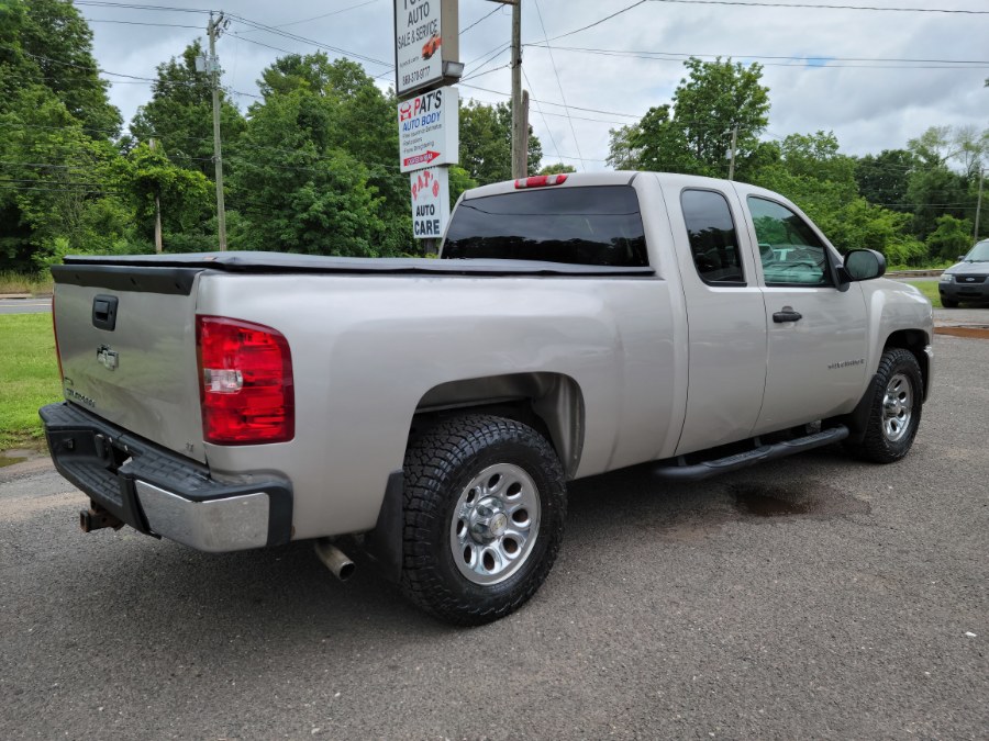 Used Chevrolet Silverado 1500 4WD Ext Cab 143.5" LT w/1LT 2007 | Toro Auto. East Windsor, Connecticut Used Chevrolet Silverado 1500 4WD Ext Cab 143.5" LT w/1LT 2007 | Toro Auto. East Windsor, Connecticut