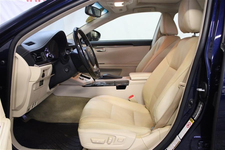 2015 Lexus Es 350, available for sale in Paterson, New Jersey | Fast Track Motors. Paterson, New Jersey 2015 Lexus Es 350, available for sale in Paterson, New Jersey | Fast Track Motors. Paterson, New Jersey
