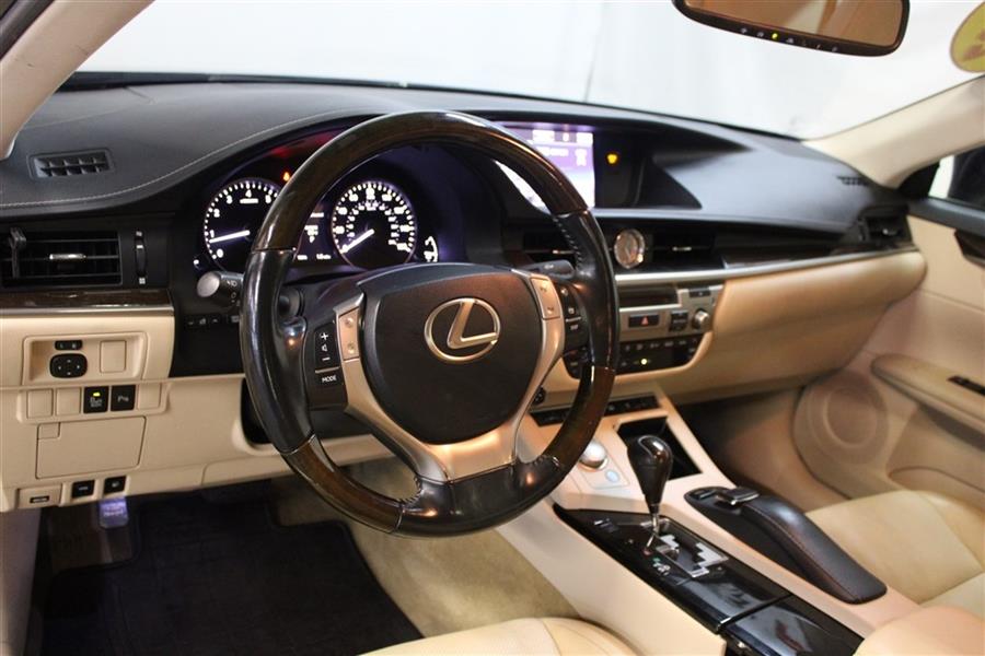 2015 Lexus Es 350, available for sale in Paterson, New Jersey | Fast Track Motors. Paterson, New Jersey 2015 Lexus Es 350, available for sale in Paterson, New Jersey | Fast Track Motors. Paterson, New Jersey