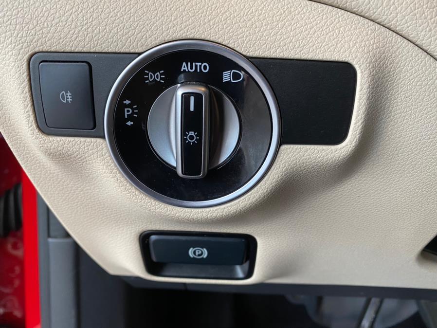 2014 Mercedes-Benz CLA-Class 4dr Sdn CLA250 FWD, available for sale in West Hartford, Connecticut | AutoMax. West Hartford, Connecticut 2014 Mercedes-Benz CLA-Class 4dr Sdn CLA250 FWD, available for sale in West Hartford, Connecticut | AutoMax. West Hartford, Connecticut