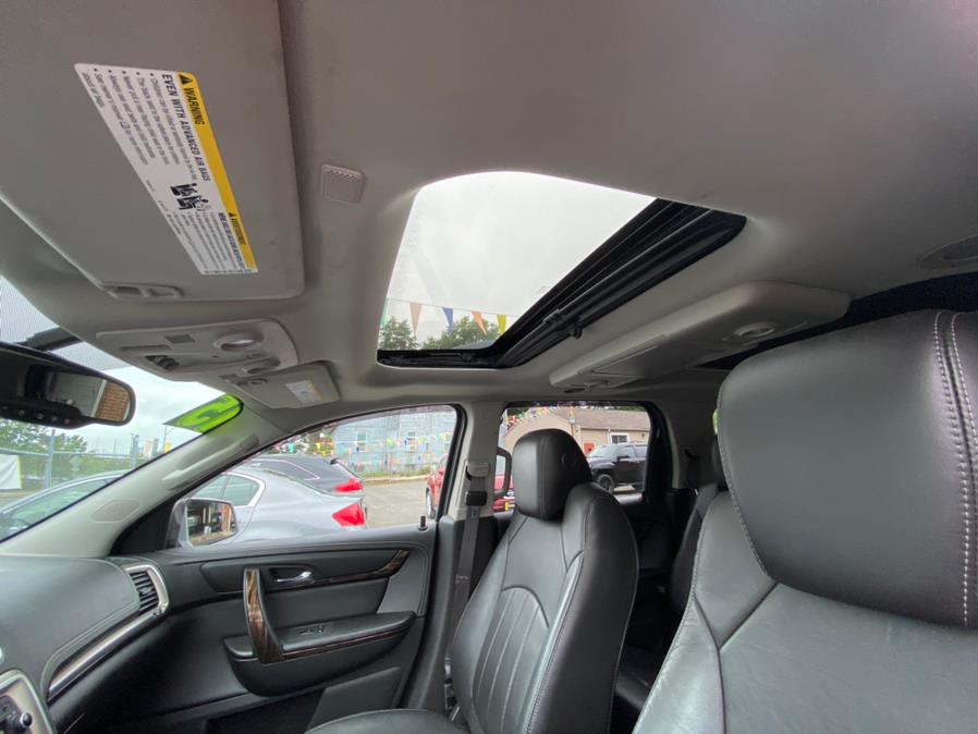 Used GMC Acadia AWD 4dr Denali 2015 | VEB Auto Sales. Hartford, Connecticut Used GMC Acadia AWD 4dr Denali 2015 | VEB Auto Sales. Hartford, Connecticut