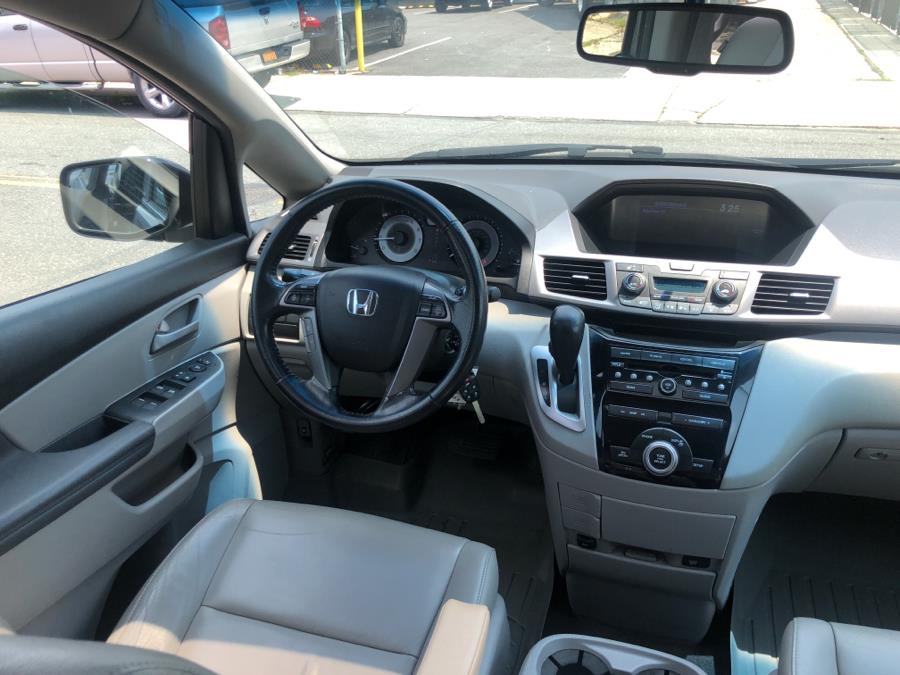 Used Honda Odyssey 5dr EX-L 2013 | Signature Auto Sales. Franklin Square, New York Used Honda Odyssey 5dr EX-L 2013 | Signature Auto Sales. Franklin Square, New York