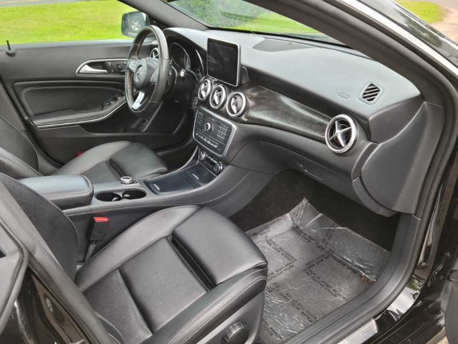 Used Mercedes-Benz CLA 4dr Sdn CLA 250 Sport PKG Navi Panoramic Roof 2016 | Toro Auto. East Windsor, Connecticut Used Mercedes-Benz CLA 4dr Sdn CLA 250 Sport PKG Navi Panoramic Roof 2016 | Toro Auto. East Windsor, Connecticut
