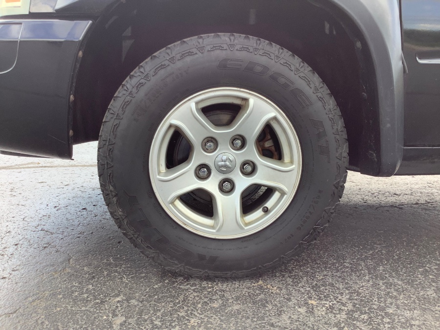 Used Dodge Dakota 4dr Quad Cab 131 4WD SLT 2006 | Marsh Auto Sales LLC. Ortonville, Michigan Used Dodge Dakota 4dr Quad Cab 131 4WD SLT 2006 | Marsh Auto Sales LLC. Ortonville, Michigan