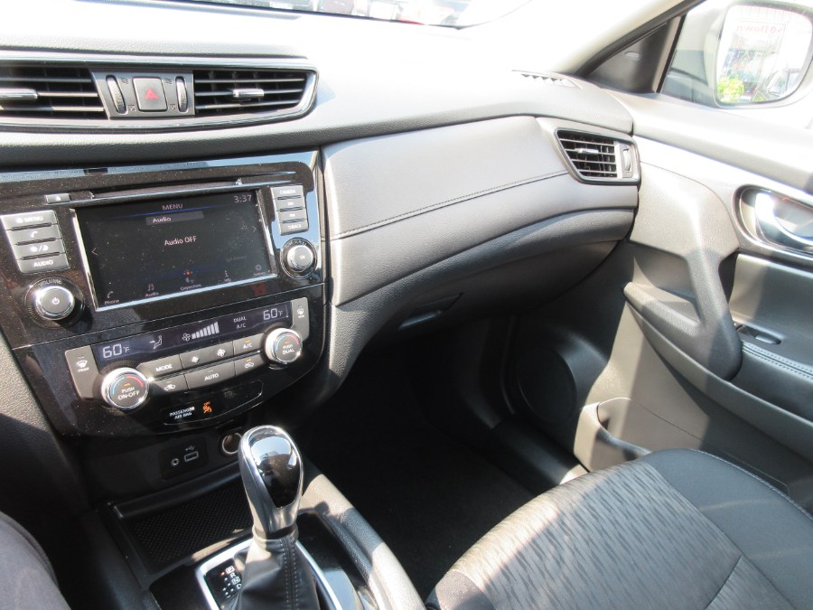 2018 Nissan Rogue AWD SL, available for sale in Linden, New Jersey | Route 27 Auto Mall. Linden, New Jersey 2018 Nissan Rogue AWD SL, available for sale in Linden, New Jersey | Route 27 Auto Mall. Linden, New Jersey