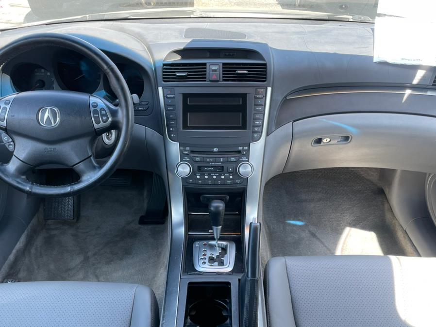 2005 Acura TL 3.2 Sedan 4D, available for sale in Corona, California | Green Light Auto. Corona, California 2005 Acura TL 3.2 Sedan 4D, available for sale in Corona, California | Green Light Auto. Corona, California