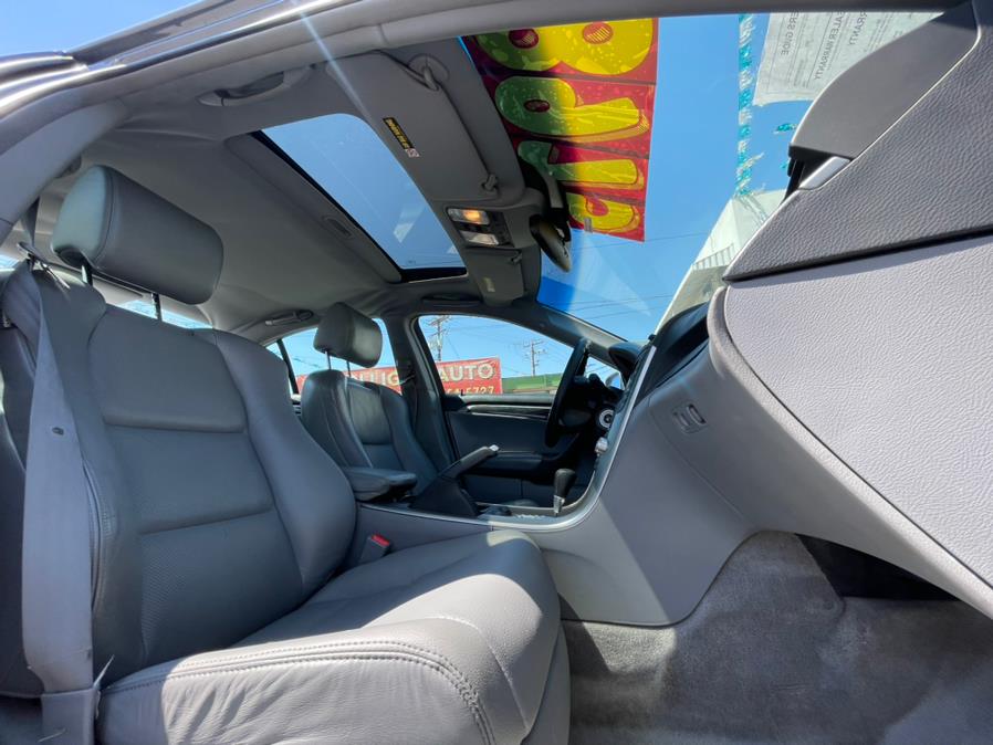 2005 Acura TL 3.2 Sedan 4D, available for sale in Corona, California | Green Light Auto. Corona, California 2005 Acura TL 3.2 Sedan 4D, available for sale in Corona, California | Green Light Auto. Corona, California