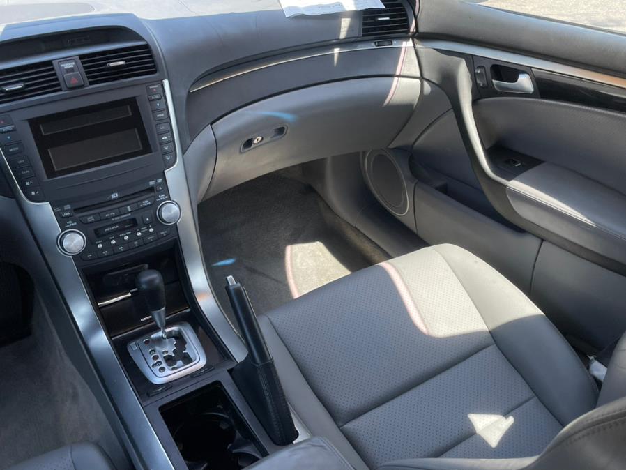 2005 Acura TL 3.2 Sedan 4D, available for sale in Corona, California | Green Light Auto. Corona, California 2005 Acura TL 3.2 Sedan 4D, available for sale in Corona, California | Green Light Auto. Corona, California